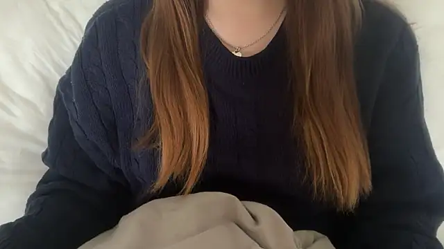 Lucyschickt online show from May 2026 07:13:02 AM