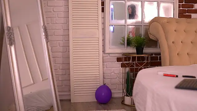 CindyCruse online show from February 2026 06:20:02 AM