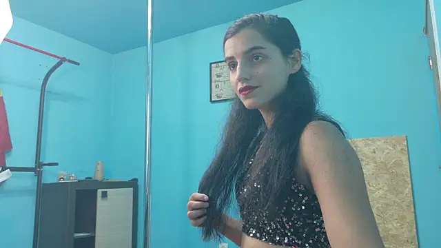 Snapshot of SoniaMoonnnnn chatting on June 2026 05:50:02 PM SoniaMoonnnnn online show from June 2026 05:50:02 PM
