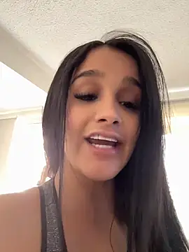 Samantha Mont online show from July 2026 06:10:01 PM