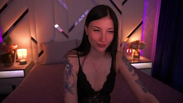 LunaaMay online show from May 2026 07:03:01 AM