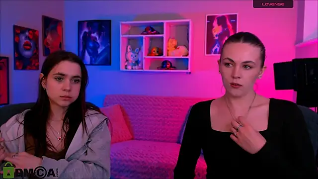 laurenmurrr online show from April 2026 09:34:01 AM