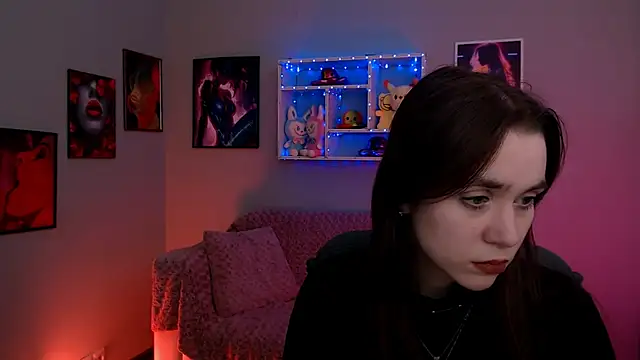 laurenmurrr online show from April 2026 12:20:01 PM