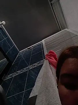 Snapshot of maddie-sar chatting on March 2026 05:10:02 PM maddie-sar online show from March 2026 05:10:02 PM