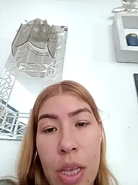 Snapshot of maddie-sar chatting on March 2026 03:04:01 PM maddie-sar online show from March 2026 03:04:01 PM