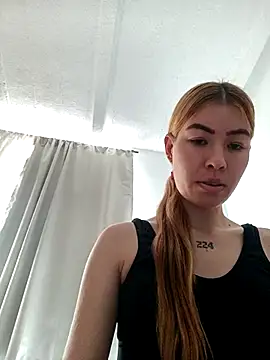 Snapshot of maddie-sar chatting on April 2026 03:17:02 PM maddie-sar online show from April 2026 03:17:02 PM