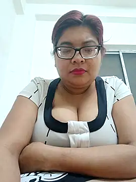 Snapshot of Elie_Hallway chatting on February 2026 06:48:01 PM Elie Hallway online show from February 2026 06:48:01 PM