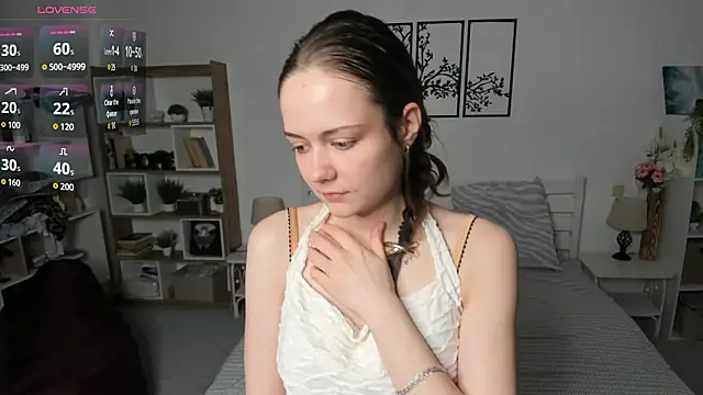 Snapshot of MalvinaTrafford chatting on January 2026 09:02:02 PM MalvinaTrafford online show from January 2026 09:02:02 PM