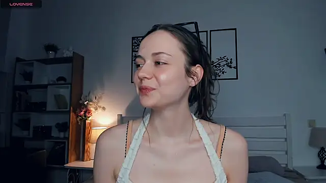 Snapshot of MalvinaTrafford chatting on February 2026 08:20:02 PM MalvinaTrafford online show from February 2026 08:20:02 PM