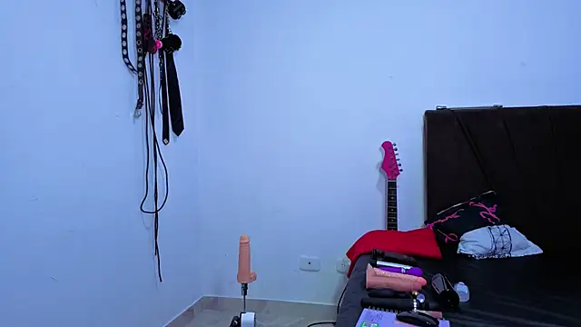 Snapshot of Iam_kimh chatting on February 2026 06:40:02 PM Iam kimh online show from February 2026 06:40:02 PM