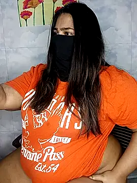 Cute G online show from April 2026 07:12:02 PM