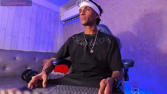 jean steevin online show from February 2026 08:03:02 PM