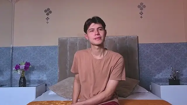 Snapshot of Derek_Sinn chatting on February 2026 07:53:02 PM Derek Sinn online show from February 2026 07:53:02 PM