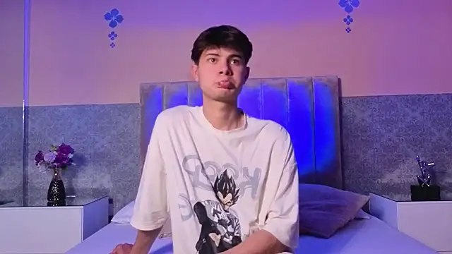 Snapshot of Derek_Sinn chatting on February 2026 07:48:01 PM Derek Sinn online show from February 2026 07:48:01 PM