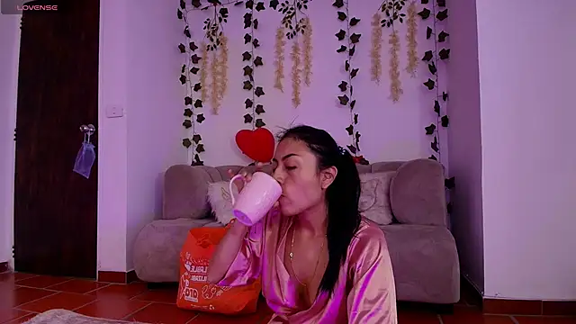 Snapshot of Stephanie_Fontaine chatting on February 2026 01:09:02 PM Stephanie Fontaine online show from February 2026 01:09:02 PM