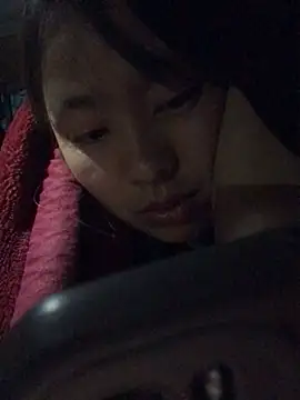 honeyyy110 online show from February 2026 11:19:01 PM