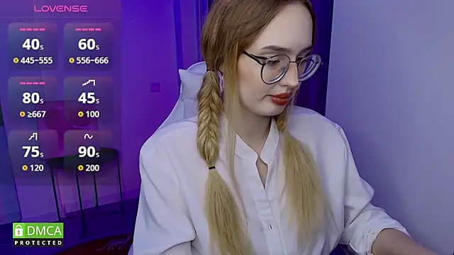 Snapshot of AdeLuna chatting on February 2026 09:22:02 PM AdeLuna online show from February 2026 09:22:02 PM