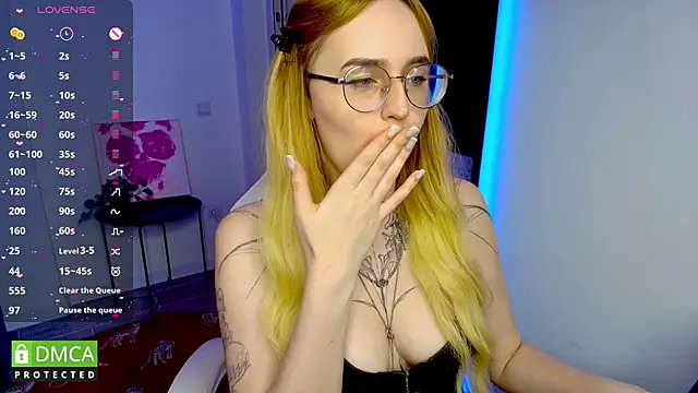 AdeLuna online show from June 2026 09:20:02 PM