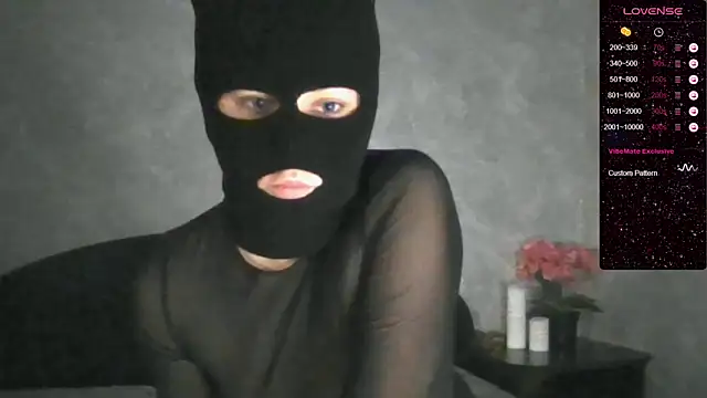 YenMoore online show from March 2026 09:20:01 AM