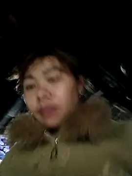 Snapshot of Bella-222 chatting on March 2026 03:43:01 AM Bella-222 online show from March 2026 03:43:01 AM