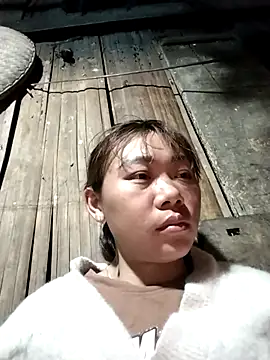 Snapshot of Bella-222 chatting on March 2026 01:03:02 PM Bella-222 online show from March 2026 01:03:02 PM