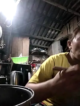 Snapshot of Bella-222 chatting on March 2026 01:22:01 PM Bella-222 online show from March 2026 01:22:01 PM