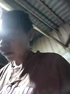 Snapshot of Bella-222 chatting on April 2026 01:52:02 PM Bella-222 online show from April 2026 01:52:02 PM