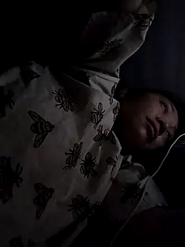 Snapshot of Bella-222 chatting on April 2026 09:30:02 PM Bella-222 online show from April 2026 09:30:02 PM