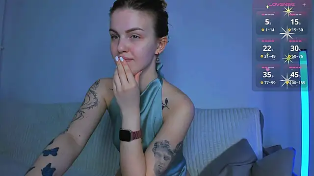AkylinaGold online show from May 2026 09:33:01 PM