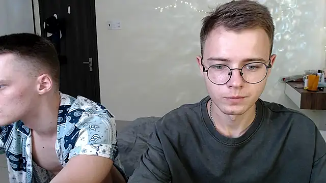 NikiKerryCum online show from June 2026 12:18:01 PM