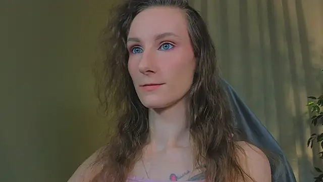 Snapshot of AriaLiko chatting on April 2026 08:28:02 PM AriaLiko online show from April 2026 08:28:02 PM