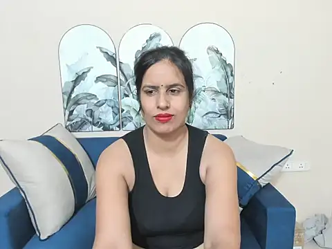 sara conorr online show from May 2026 03:46:01 AM