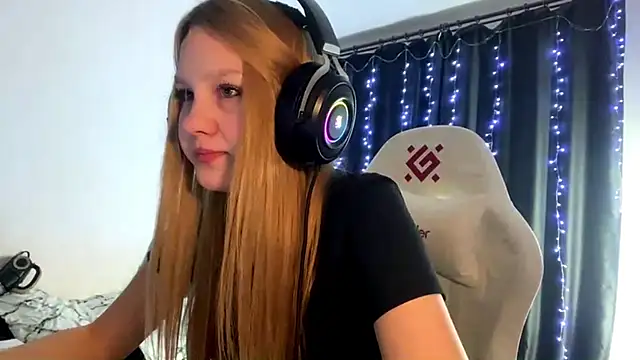 axin burnell online show from March 2026 06:15:02 PM