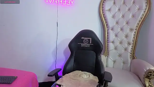 Snapshot of MILAH_TAY chatting on March 2026 03:17:01 AM MILAH TAY online show from March 2026 03:17:01 AM