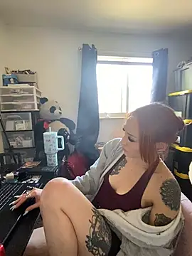 ThornsandHoney online show from May 2026 09:34:02 PM
