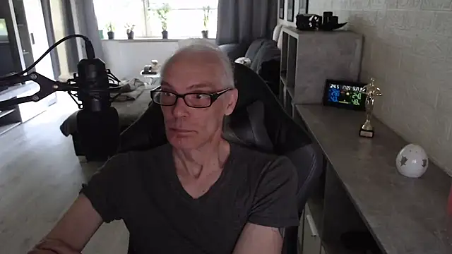 KoelnKoeln online show from May 2026 03:06:01 PM