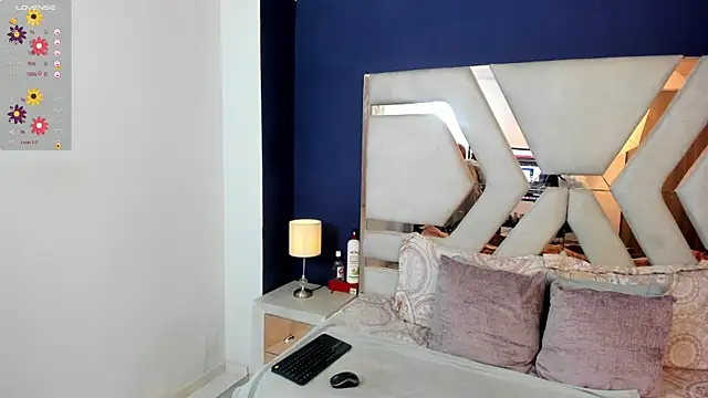 Sara Evaanns online show from July 2026 02:24:01 PM