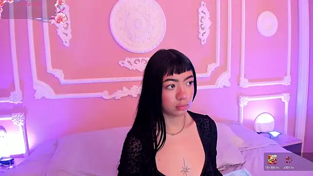 LiaLovet online show from May 2026 07:30:01 PM