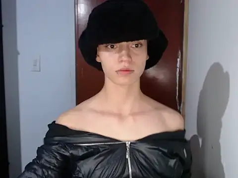 Brenda Tina699 online show from February 2026 10:59:01 PM