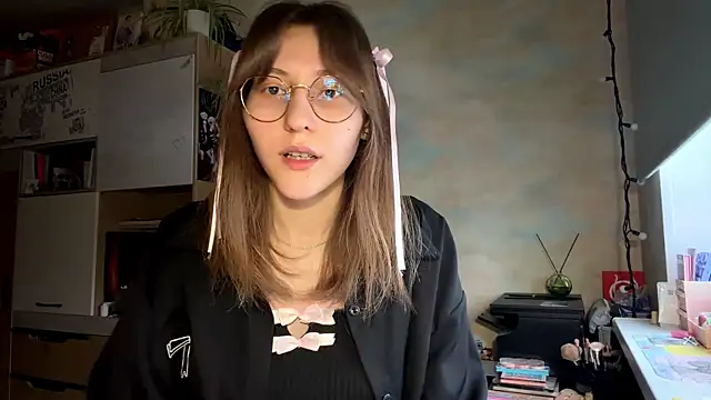 Snapshot of Miaaa_Moon chatting on March 2026 01:18:02 PM Miaaa Moon online show from March 2026 01:18:02 PM