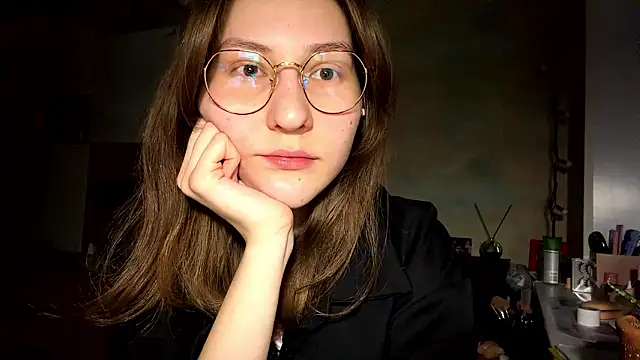 Snapshot of Miaaa_Moon chatting on March 2026 04:10:02 PM Miaaa Moon online show from March 2026 04:10:02 PM