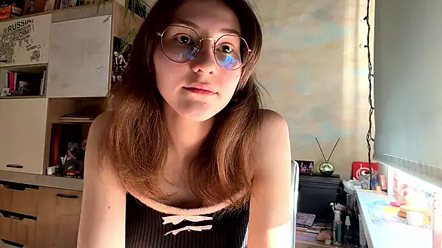 Snapshot of Miaaa_Moon chatting on March 2026 01:15:02 PM Miaaa Moon online show from March 2026 01:15:02 PM