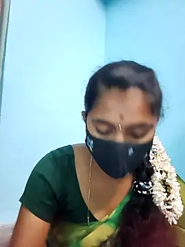 Snapshot of Tamil_Hot_Shana chatting on April 2026 04:40:01 AM Tamil Hot Shana online show from April 2026 04:40:01 AM