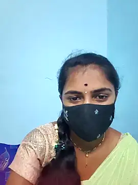 Snapshot of Tamil_Hot_Shana chatting on April 2026 11:45:02 AM Tamil Hot Shana online show from April 2026 11:45:02 AM