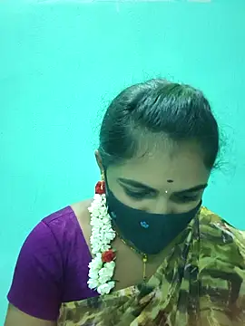 Snapshot of Tamil_Hot_Shana chatting on May 2026 04:52:01 AM Tamil Hot Shana online show from May 2026 04:52:01 AM