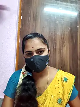 Snapshot of Tamil_Hot_Shana chatting on May 2026 05:18:02 PM Tamil Hot Shana online show from May 2026 05:18:02 PM