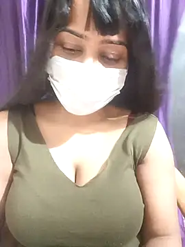 MidnightVibes  online show from April 2026 07:07:01 PM