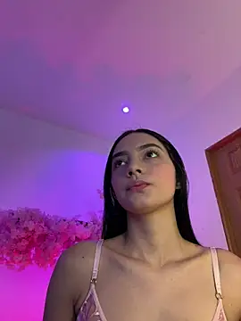 Snapshot of Doll_Alaia_ chatting on February 2026 11:00:01 AM Doll Alaia online show from February 2026 11:00:01 AM