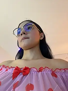 Snapshot of Doll_Alaia_ chatting on February 2026 07:23:01 PM Doll Alaia online show from February 2026 07:23:01 PM