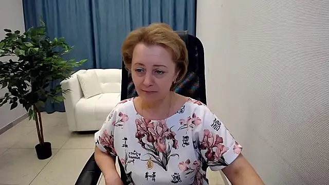 MONA W online show from May 2026 10:55:01 AM